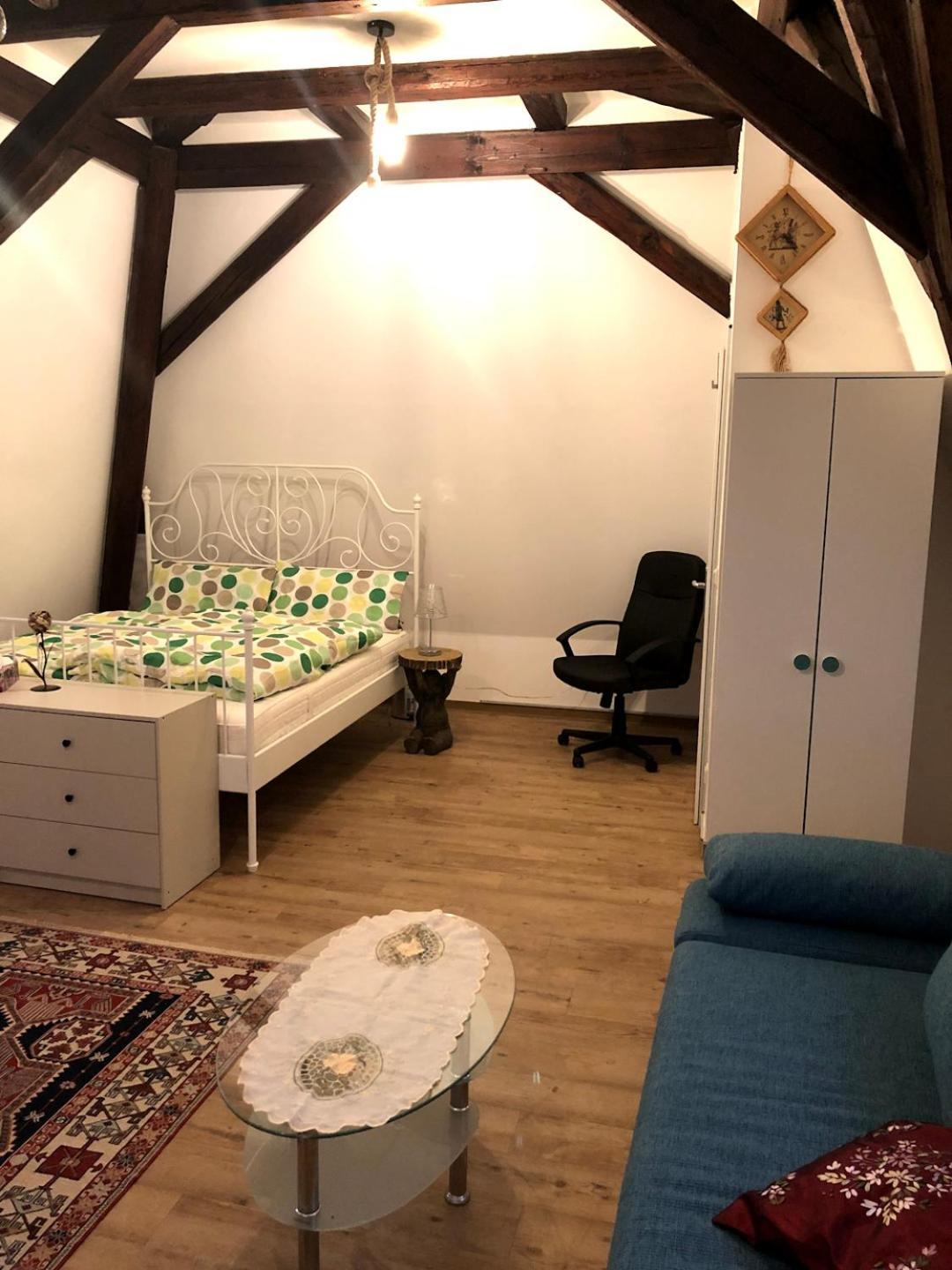 Apartment Marktresidenz Eisenach- Stilvolle Maisonette Mit 3 Zimmern Und 2 Baedern *