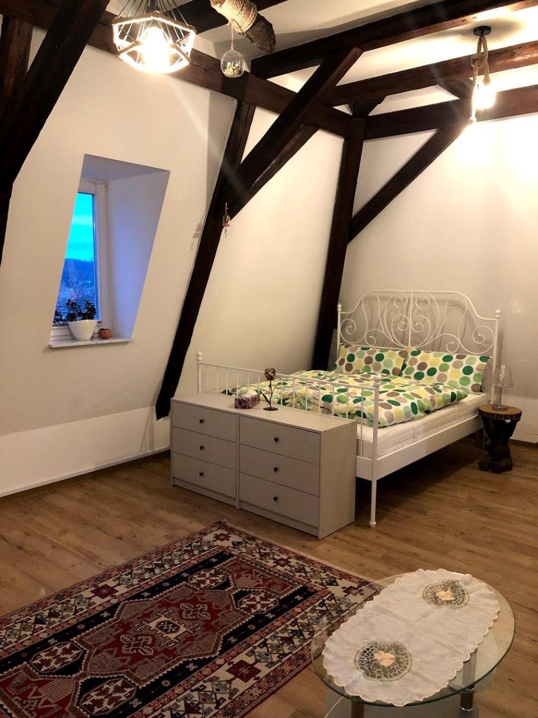 Apartment Marktresidenz Eisenach- Stilvolle Maisonette Mit 3 Zimmern Und 2 Baedern